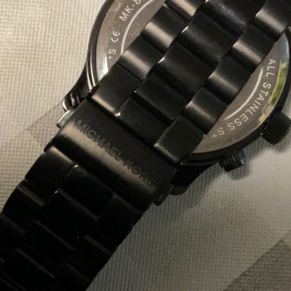 Watch - Picture 3 of 3